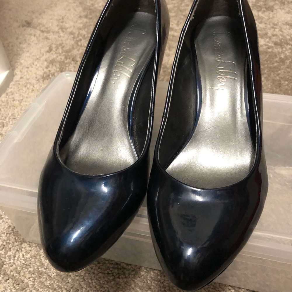 Sam & Libby navy patent leather wedge 7.5M